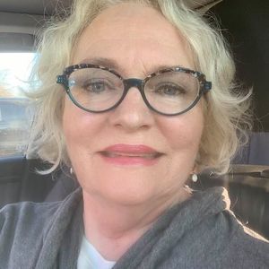 Meet your Posher, Nancy